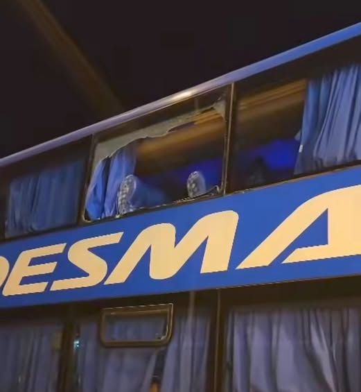 ATACARON A CON PIEDRAS EL MICRO QUE TRASLADABA A LA DELEGACIÓN JUVENIL DEL ATLÉTICO CLUB SAN MARTÍN EN SAN JUAN.