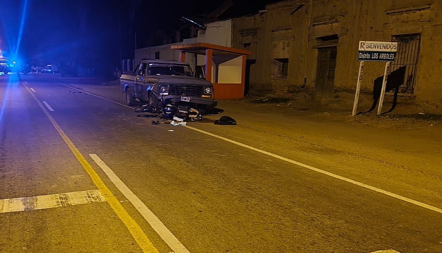 RIVADAVIA | JOVEN CONDUCTOR FALLECIO TRAS HABER CHOCADO CON SU MOTO CONTRA UNA CAMIONETA