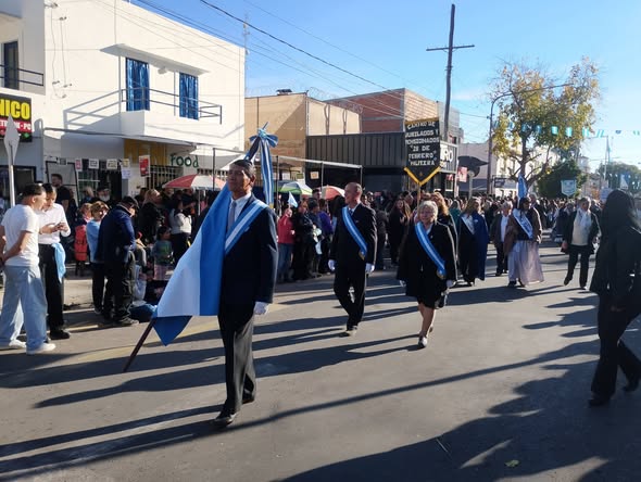 🟢 MAS IMAGENES DEL DESFILE EN SAN MARTÍN