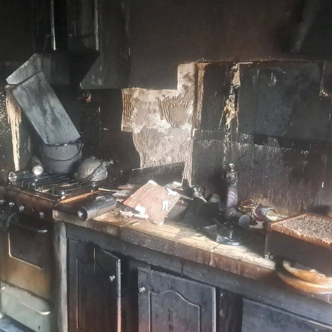 🔴 JUNÍN | SE INCENDIÓ UNA CASA EN LOS BARRIALES, HAY PERDIDAS TOTALES.